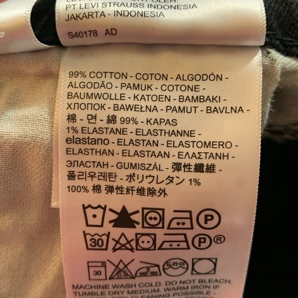 Levi’s 569 Black Loose Straight Denim Shorts size 31 - Picture 10 of 11